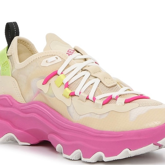 Sorel, Women’s Kinetic Breakthru Tech Sneaker, size 9.5 - Picture 10 of 13